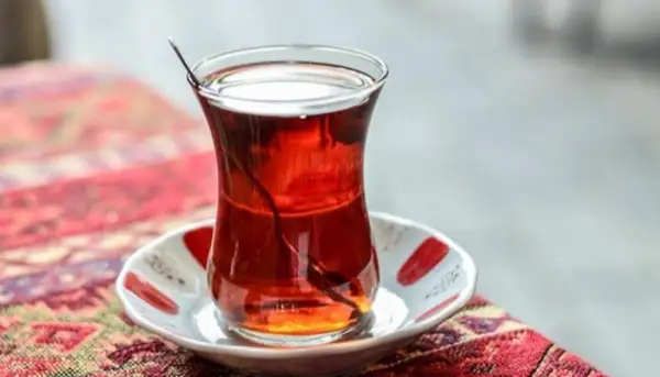 بفكرة كوب شاي.. شاب صيني يدخل نادي المليارديرات في عمر الثلاثين