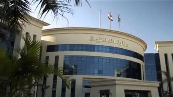 ضبط كيان تعليمي وهمي بدون ترخيص في العجوزة للنصب على المواطنين بشهادات مزورة