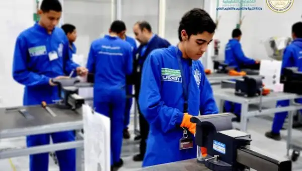 المدارس البديلة للثانوية العامة 2025 في مصر: التخصصات، الشروط، وأفضل فرص التوظيف