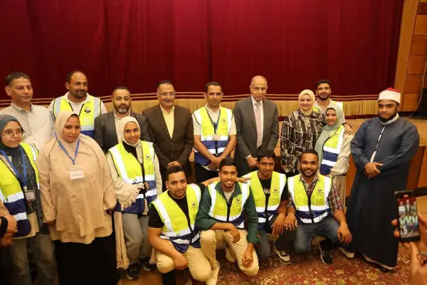 محافظ المنيا يسلم 23 جهاز عروسة للفتيات غير القادرات بالتعاون مع جمعية «نور القمر لتنمية المجتمع»
